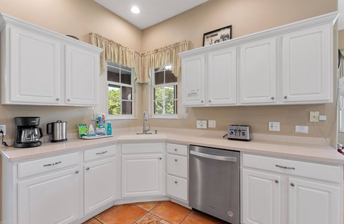 Davenport Villa | 6 Bed, 2 Suites, Pool, Spa, Games Room #800 6 Bedroom Villa