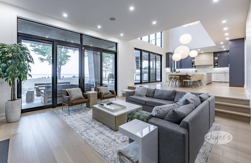 The Blue Mountains House | 6 bed 8 bath New Build on Georgian Bay!
