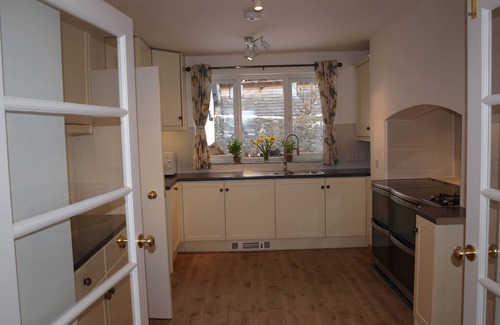 Llanarmon Dyffryn-Ceiriog House | 6 bedrooms,6 bathrooms, spacious former rectory, ideal for family holidays