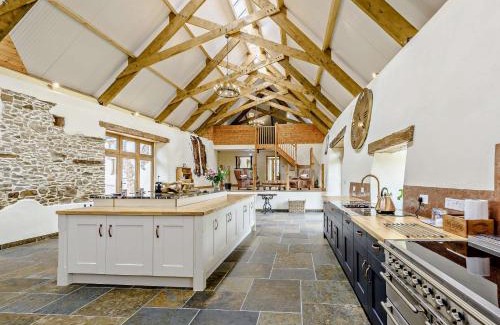 Torrington House | 6 Bed in Great Torrington 81519
