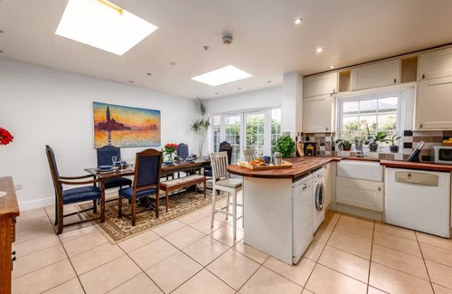 Cambridge Apartment | 6 Bed Period House in Historic Heart of Cambridge