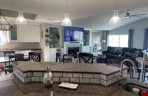 Rockport House | 6 Bedroom, 4200 Ft. House with Private Pier! Dolphins, Fishing and Fun!