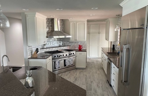 Rockport House | 6 Bedroom, 4200 Ft. House with Private Pier! Dolphins, Fishing and Fun!