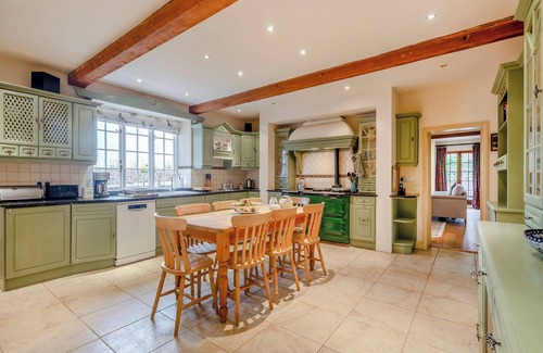 Ringstead Cottage | 6 bedroom accommodation in Fring, near Kings Lynn