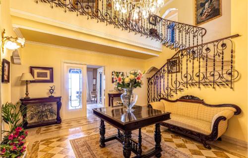Marbella House | 6 Bedroom Awesome Home In Marbella
