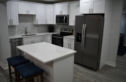 Jacksonville Beach House | 6 Bedroom Beach house break away 3 blocks from the beach