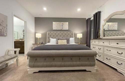 Tucson House | 6 Bedroom Desert Retreat