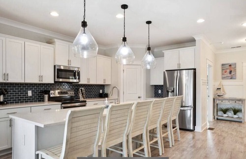Folly Field House | 6 Bedroom, Free Heated Pool + Elevator Sleeps 26