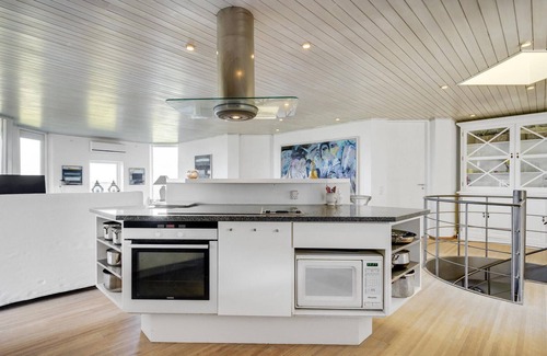 Smidstrup Strand House | 6 bedroom gorgeous home in Gilleleje