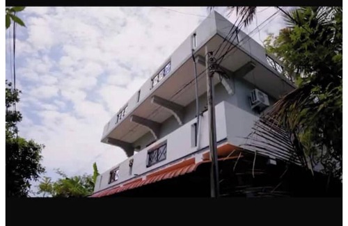 Arunagiri Nagar House | 6 bedroom safe and private first floor guesthouse