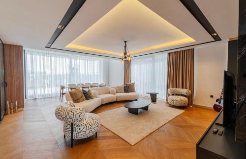 Dosemealti Villa | 6-Bedroom Villa with Sauna & Pool