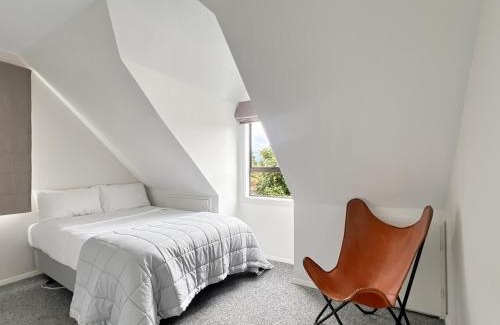 Akaroa House | 6 Beds 2 Bathrooms Private Holiday Home