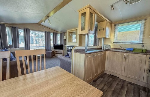 Walton on the Naze House | 6 berth caravan with decking at Naze Marine Holiday Park ref 17071P
