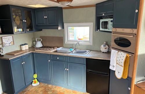 Skegness Cabin | 6 Berth Caravan-Ingoldmells-Pet Friendly