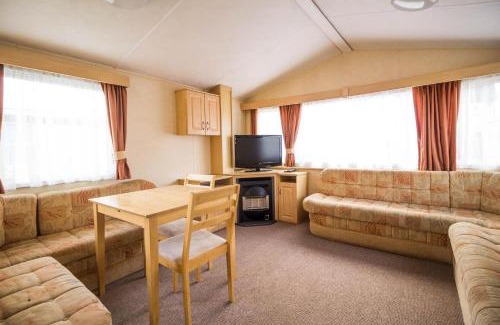 Hunstanton Other | 6 Berth Pet Friendly Static Caravan By Hunstanton Beach Ref 13011L