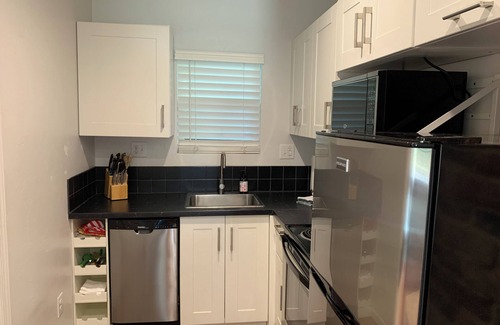 Central Oklahoma City House | 6 blocks from Health Science Center in Oklahoma City with WiFI, Central heat/air