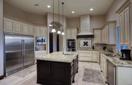 East Mesa House | 6 BR home with beautiful city views!