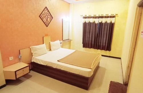 Daulatabad Hotel | 6 CR KALASH PLAZA Aurangpura