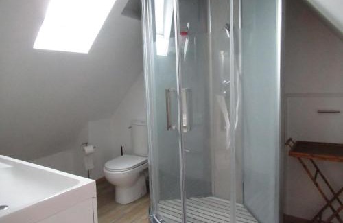 La Madelaine-sous-Montreuil Apartment | 6 Grenouillère