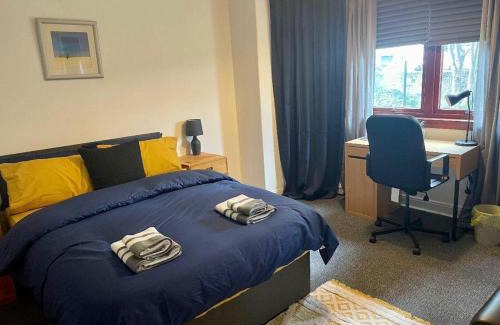 Montrose Apartment | 6 Guests - Parking - Patio - Near Coast