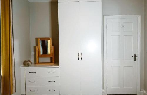 Knightstown House | 6 Knightshaven Holiday Village - Valentia Island