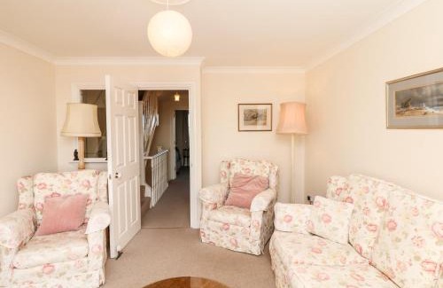 Seaton House | 6 Lyme Mews