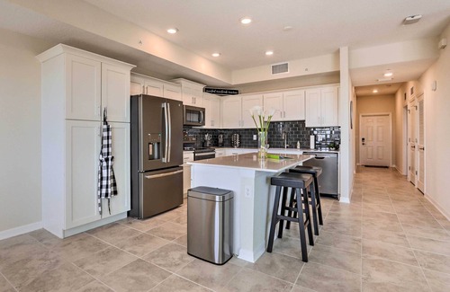 Kissimmee Condo | 6 Mi to Disney: Resort Hideaway w/Pool Access!