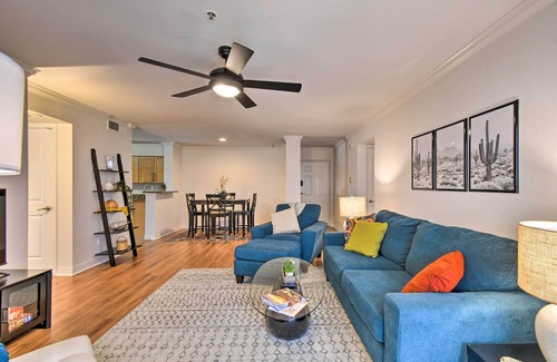 Camelback East Condo | 6 Mi to Downtown: Phoenix Condo w/Pool Access!