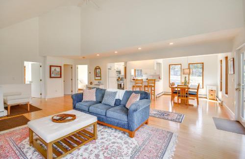 Morrisville House | 6 Mi to Lake and State Park Hideaway in Elmore!
