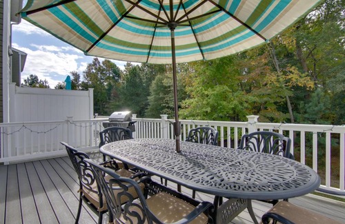 Sawgrass South House | 6 Mi to Rehoboth Beach Townhome with Pool Access!