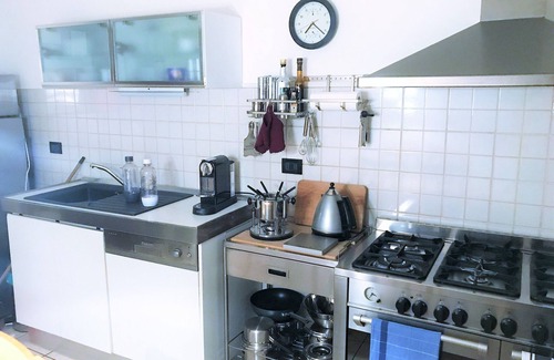 Verona City Centre Apartment | 6 people elegant apartment in the heart of Verona