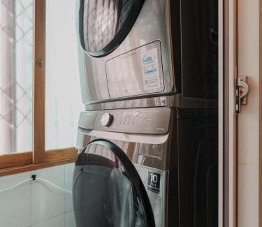 Jamsil-dong Apartment | 6 people, Lotte World, Seongsu, Gangnam, COEX, Jamsil Station, Samsung&Asan Hospital, KSPO Dome, Shinnonhyeon
