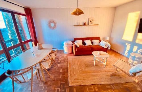Juncasse - Argoulets Apartment | 6-people top floor appart, calm, metro