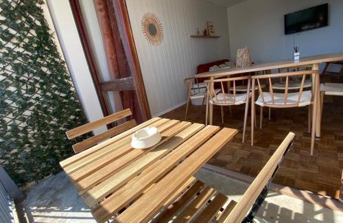 Juncasse - Argoulets Apartment | 6-people top floor appart, calm, metro