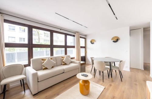 20th Arrondissement Apartment | 6 pers #2 Chambres #2 SDB #Père Lachaise #Paris 20