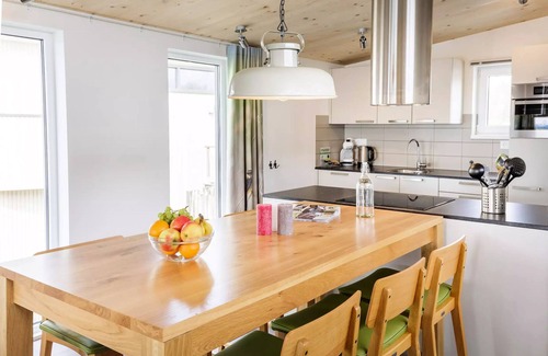 Zeewolde House | 6 Person Floating House