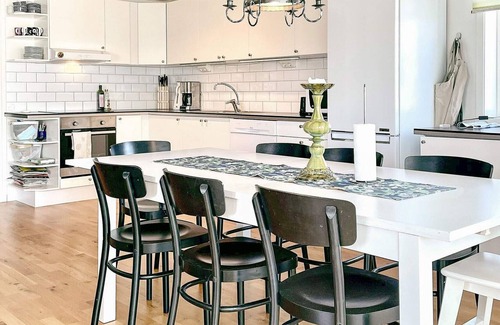 Storlinge House | 6 person holiday home in KÖPINGSVIK