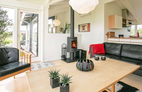 Hirtshals House | 6 person holiday home in Hirtshals
