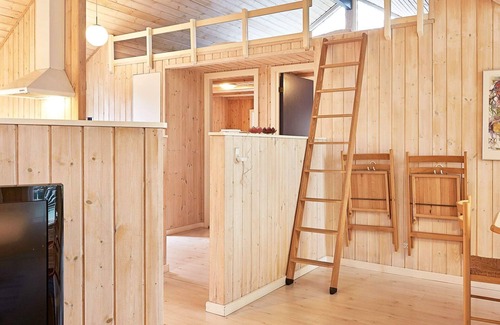 Oster Somarken House | 6 person holiday home in Aakirkeby