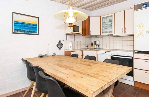 Henne Strand House | 6 person holiday home in Henne-By Traum