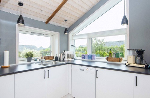 Ronde House | 6 person holiday home in Rønde-By Traum
