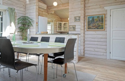Ronne House | 6 person holiday home in Rønne
