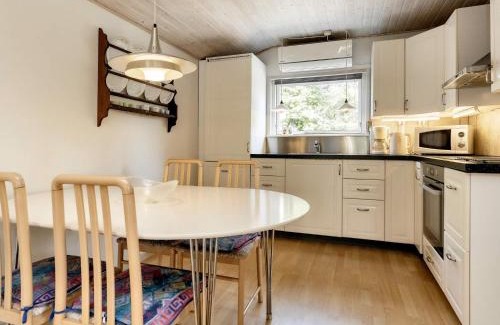 Egense House | 6 person holiday home in Storvorde