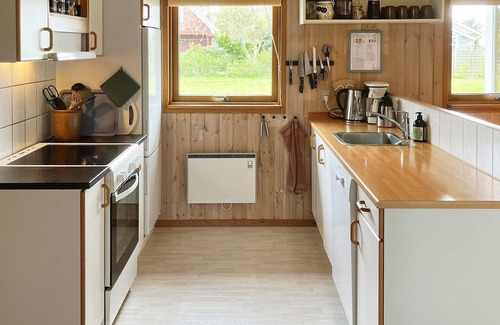 Skaven Strand House | 6 person holiday home in Tarm