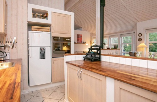 Hou House | 6 person holiday home in Hals