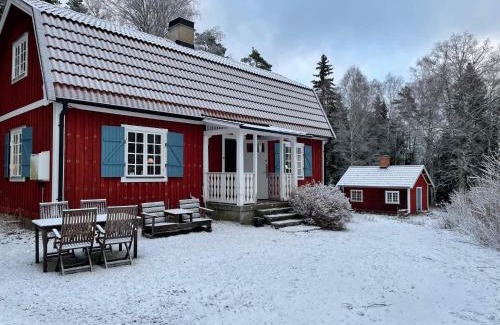 Sodertalje Municipality House | 6 person holiday home in JÄRNA-By Traum