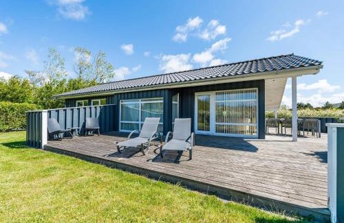 Skaven Strand House | 6 person holiday home in Tarm