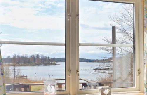 Resaro House | 6 person holiday home in VAXHOLM