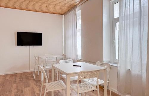 Muelheim House | 6 room detached house - Köln Messe Fair 10min