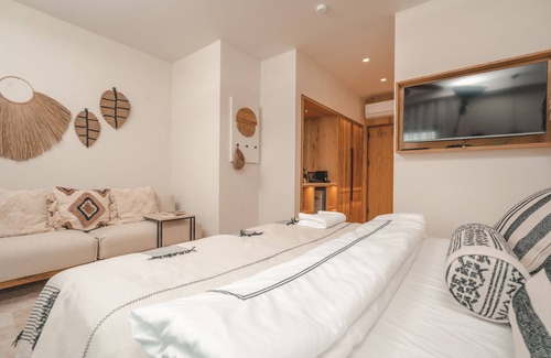 Antalya City Centre Hotel | 6 Rooms by Azumare